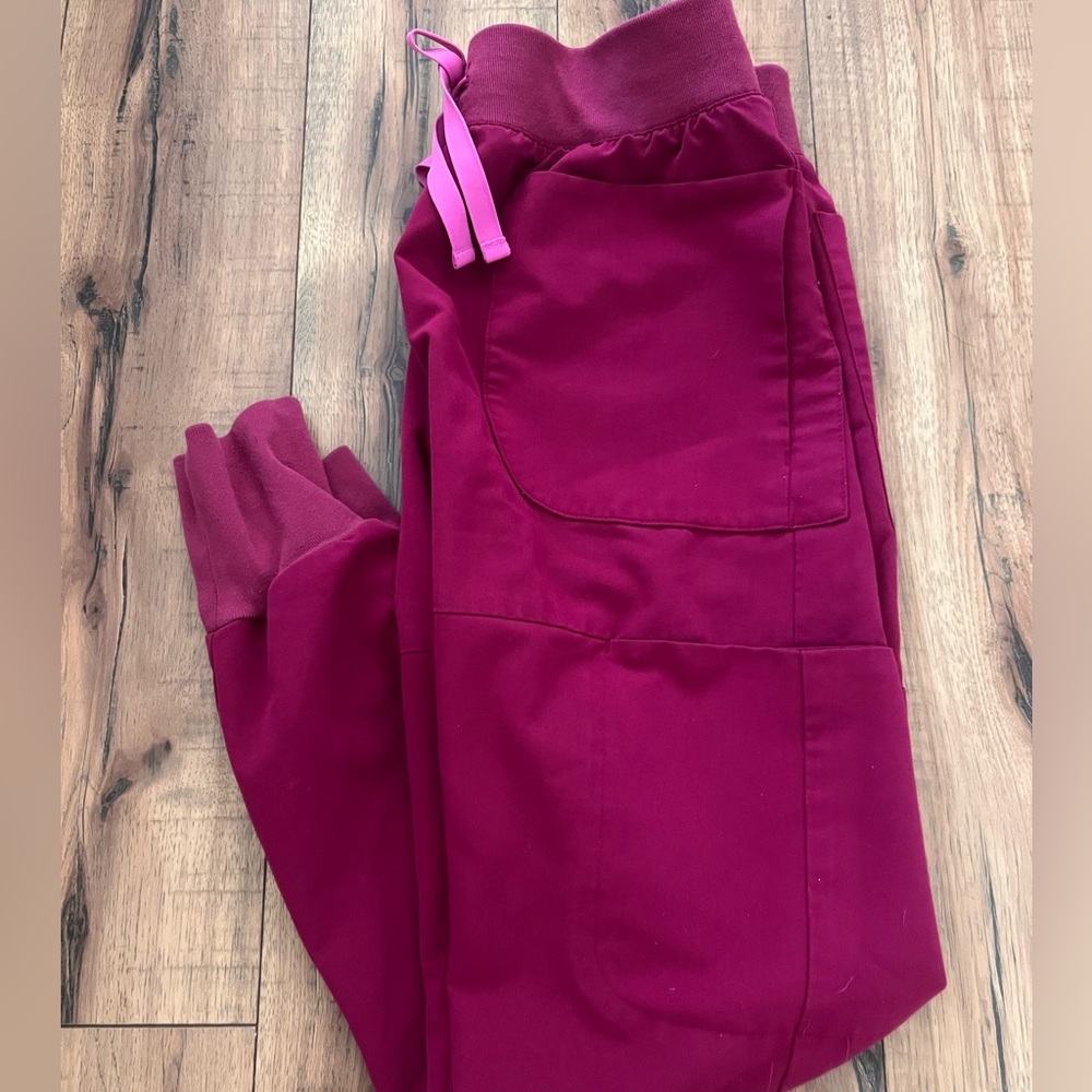 Figs Raspberry Sorbet Zamora Joggers
